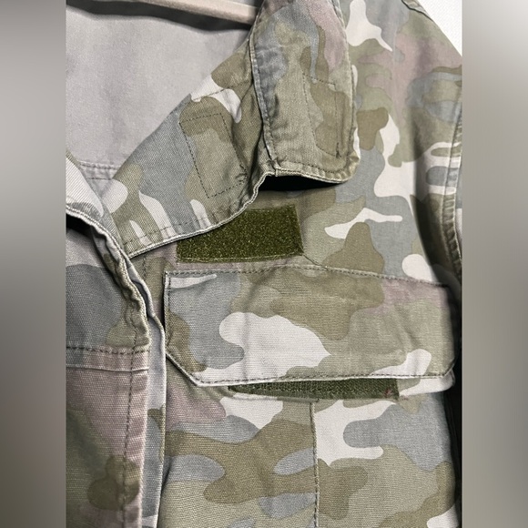 Zara Cropped Green Camo Military Jacket - Picture 4 of 8